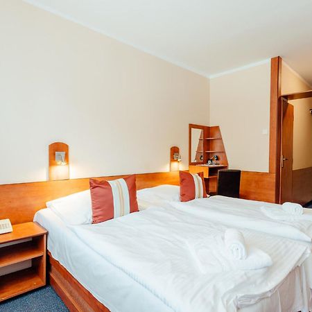 Hotel Sachticka Besztercebánya Kültér fotó