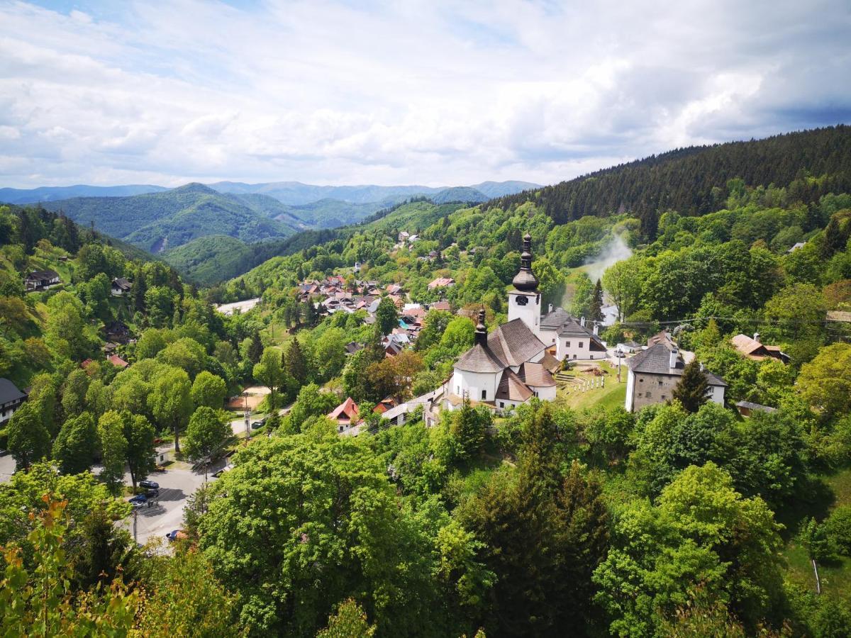 Hotel Sachticka Besztercebánya Kültér fotó