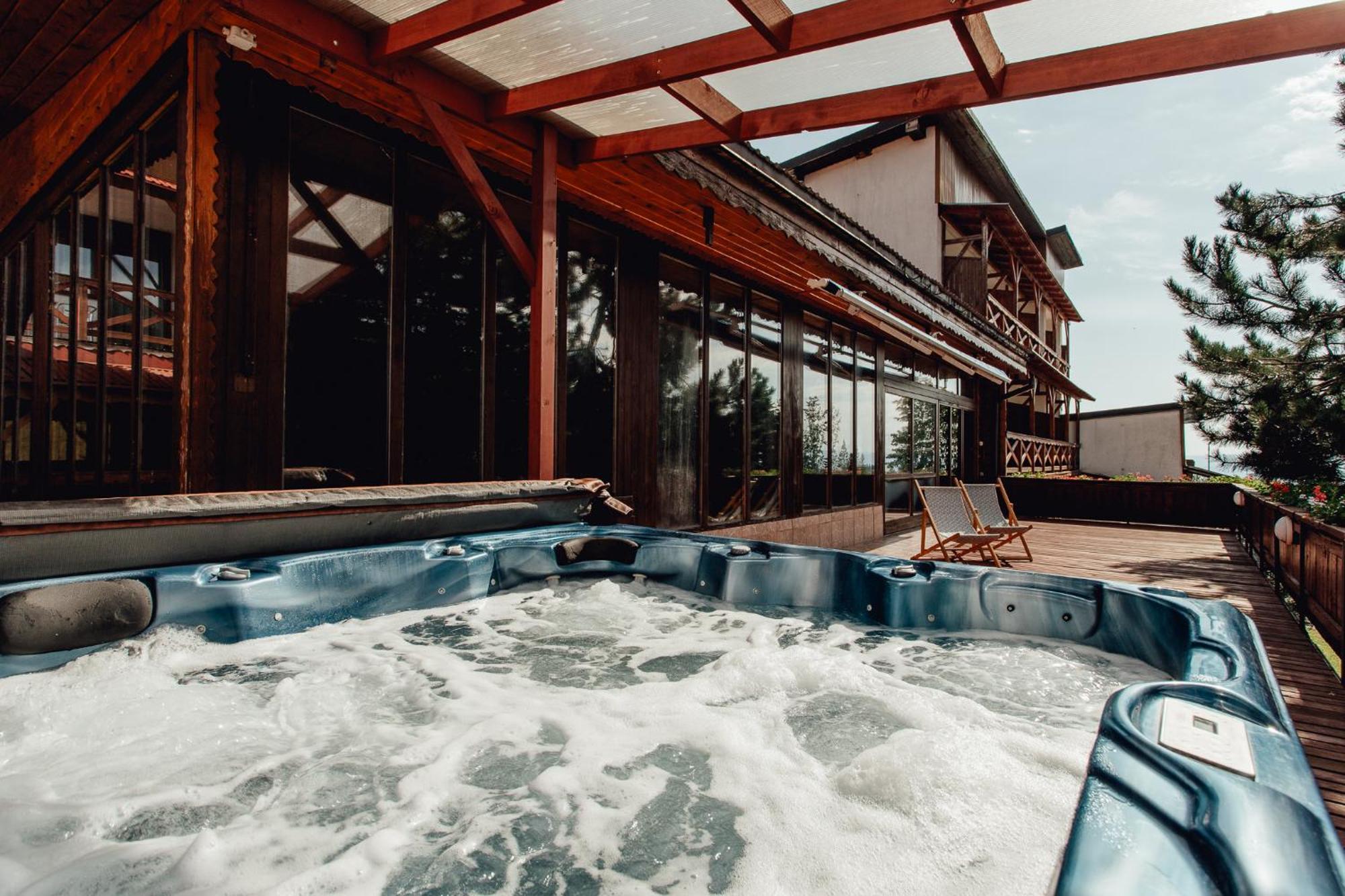 Hotel Sachticka Besztercebánya Kültér fotó