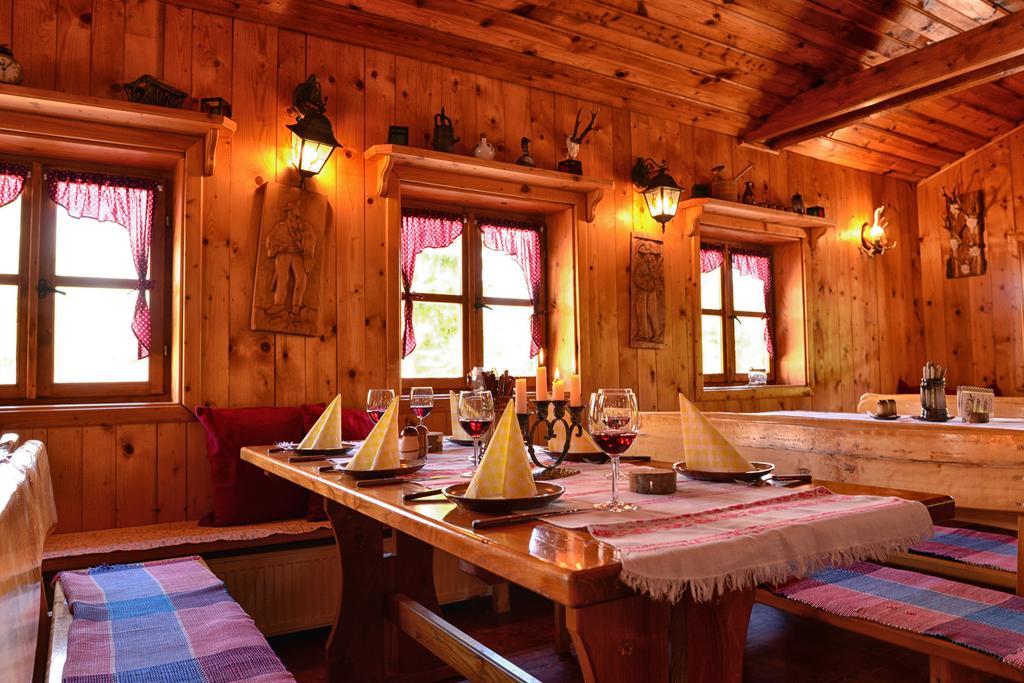 Hotel Sachticka Besztercebánya Kültér fotó