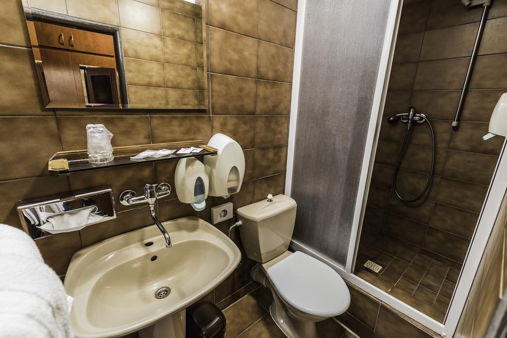 Hotel Sachticka Besztercebánya Kültér fotó